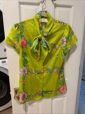 Julie Brown Bright Green Floral Tie-Neck Blouse size 2